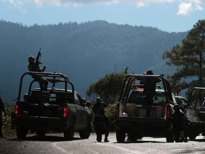 Militares se enfrentan a tiros con civiles armados en Quintana Roo