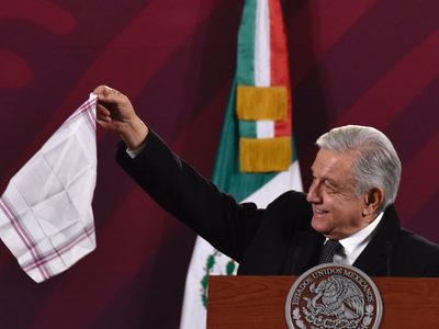 "Es echar porquería al ventilador": AMLO sobre el escándalo de colaboradores de Layda Sansores