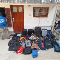 En tres allanamientos, la Policía encontró inhibidores de alarmas usados para robar y otros elementos