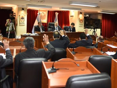 Con una ley, eliminaron el Consejo de la Magistratura de Catamarca