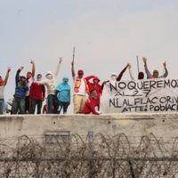Internos del penal de Topo Chico protestan por traslados