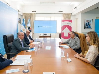 Javier Bertoldi se reunió con el ministro de Transporte, Alexis Guerrera