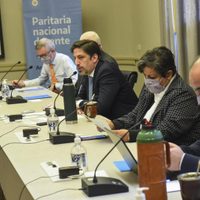 El Gobierno y los sindicatos acordaron un nuevo salario mínimo para los docentes