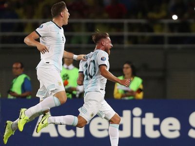Argentina enfrenta a Chile para ser líder en el Preolímpico