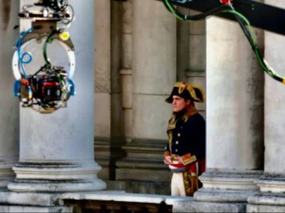 Filtran imágenes de Joaquin Phoenix como Napoleón Bonaparte; así luce