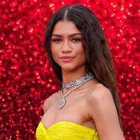 De actriz estrella a ícono de la moda: la joven Zendaya deslumbra en la alfombra roja