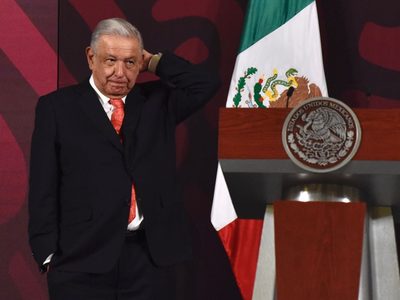 AMLO admite que mayoría de sus reformas constitucionales no pasarán en esta legislatura