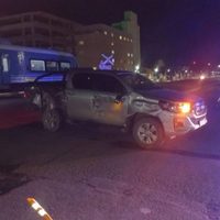 El Tren del Valle que viajaba de Plottier a Neuquén embistió a una camioneta en un paso a nivel