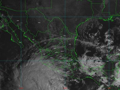 "Norma" se intensificará a Huracán Categoría 1; habrá lluvias intensas en cuatro estados