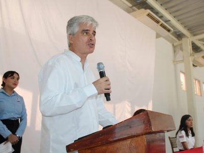 Detienen en Jalisco a Sergio Oceransky, director de la fundación Yansa, pese a suspensión legal