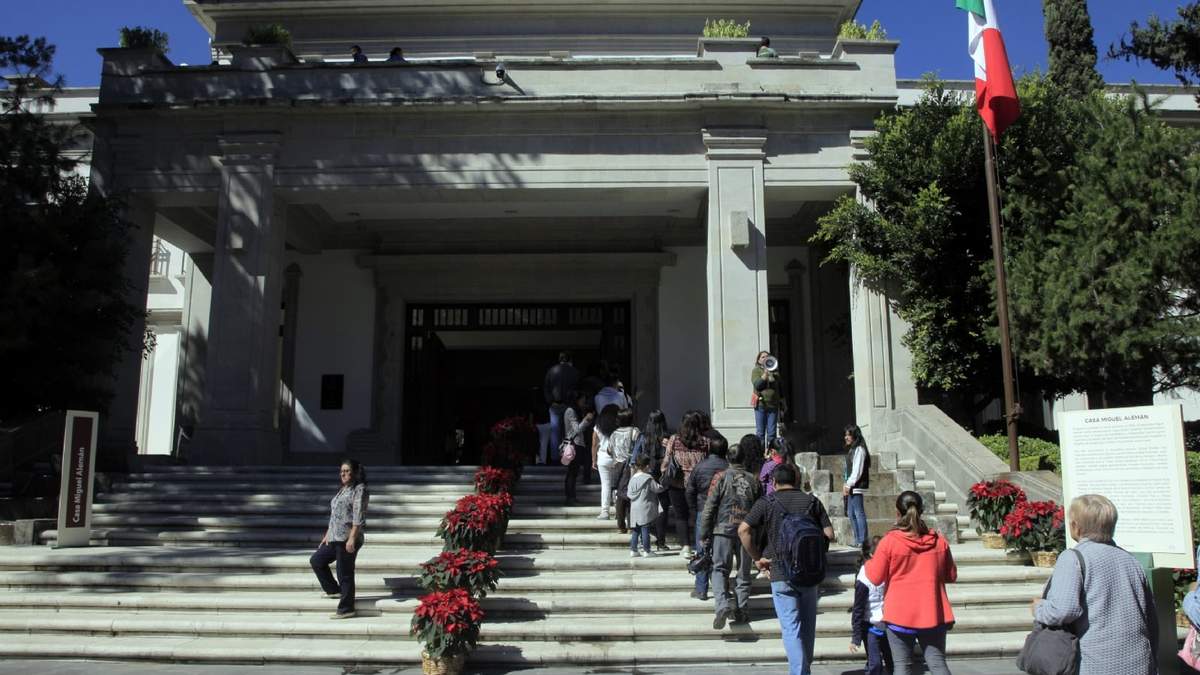 Residencia presidencial de Los Pinos recibió a los primeros médicos y enfermeras. Fuente: (Twitter)