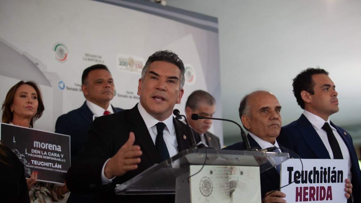 La bancada tricolor en conferencia