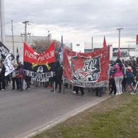 Olla popular: protesta en la nueva Municipalidad de Neuquén