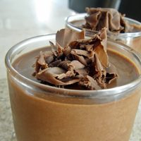 Postrecito de café y chocolate: en pocos minutos y con pocos ingredientes, una receta que resuelve tu antojo