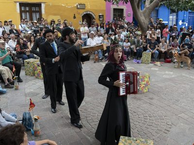 Teatro/De este lado: Otras obras teatrales del Cervantino