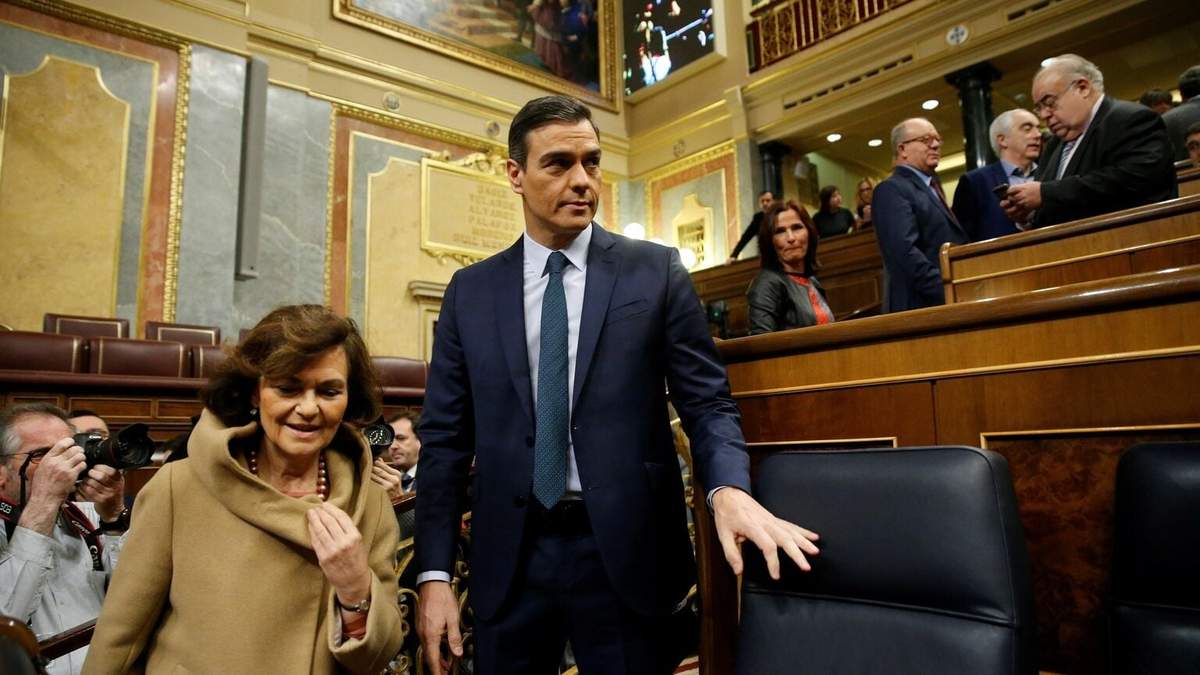 El líder del Partido Socialista consiguió el apoyo del Parlamento por 167 a 165.