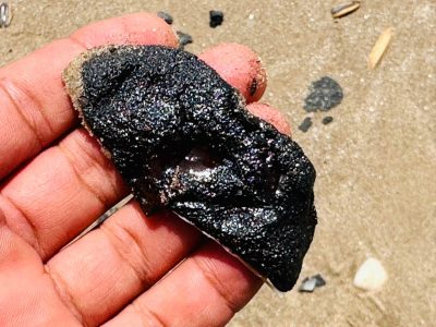 Petróleo que llega a playas del Golfo de México procede de filtraciones naturales: Pemex
