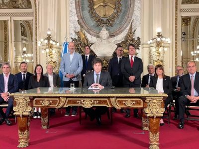 Sapag sobre DNU de Milei: “Un ataque deliberado contra el Poder Legislativo y los trabajadores”