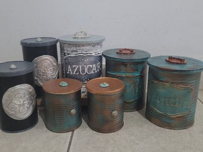 Guardá 2 latas de arvejas o maíz vacías: creá este hermoso kit a juego para guardar algodón e hisopos