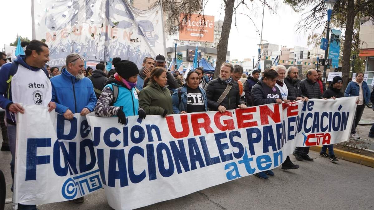 Los docentes neuquinos afiliados a ATEN participarán de la Jornada Nacional de Protesta. Fuente: (Facebook)