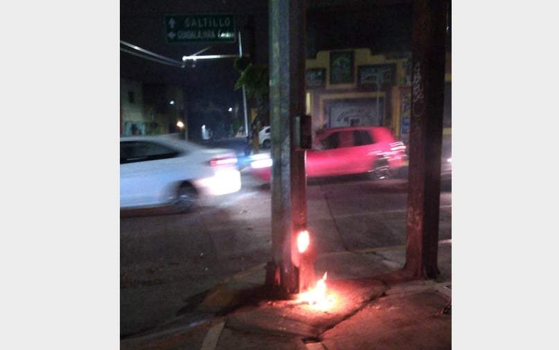 Postes del Escudo Urbano C5 que fueron vandalizados
