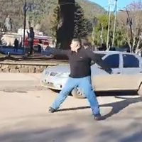El hombre que disparó en la batalla campal a los tiros sigue prófugo