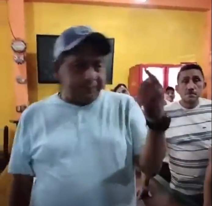 Román Mena de la Cruz, el alcalde agresor