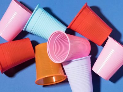 Convertí un vaso plástico en una sorpresa única para tu fiesta de cumpleaños