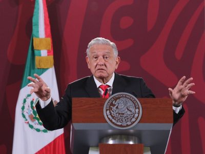 “A regañadientes” pero ya se sabe más de la consulta; participaré como ciudadano: AMLO