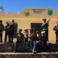 Continúa el adiestramiento de niños con armas en Guerrero