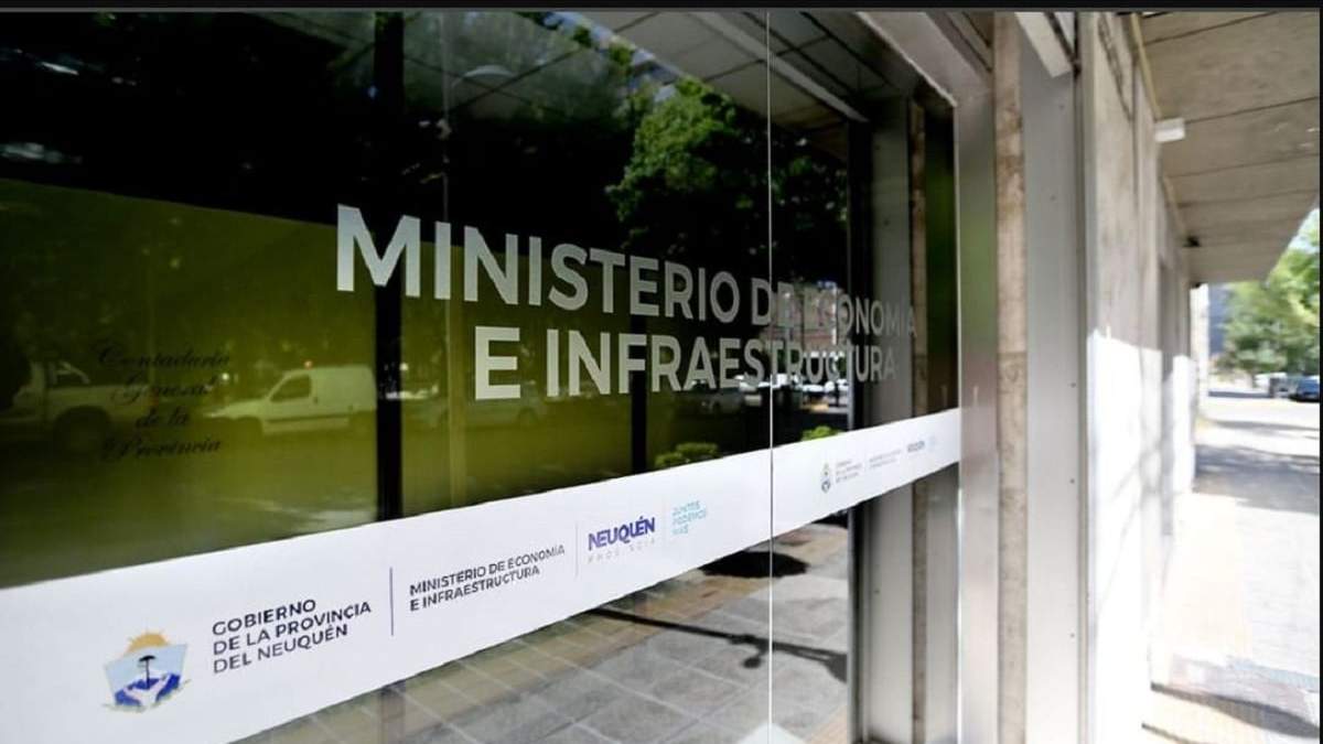 Los anuncios los realizó el ministro de Economía, Guillermo Koenig. Fuente: (Gobierno de Neuquén)