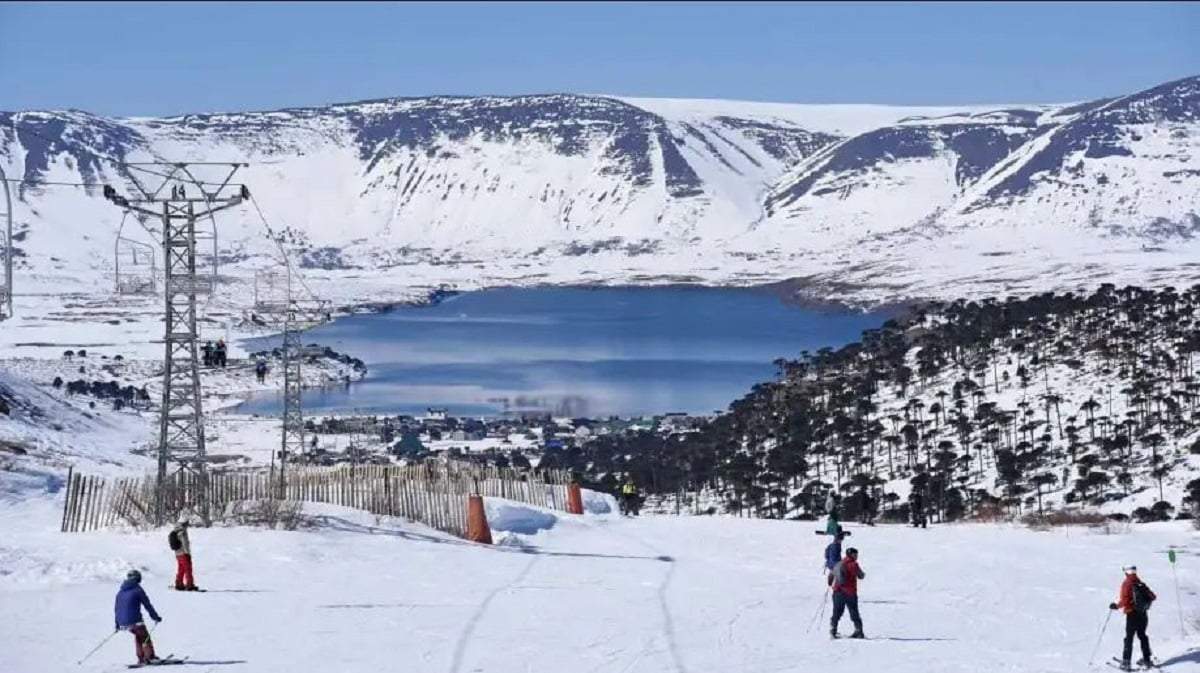 Los complejos neuquinos se preparan para recibir a los turistas en la temporada invernal 2025.