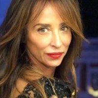 María Patiño arrancó su cumpleaños y aniversario con una postal como Dios la trajo al mundo