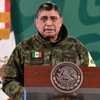 Luis Cresencio Sandoval, titular de la Sedena, da positivo a covid-19