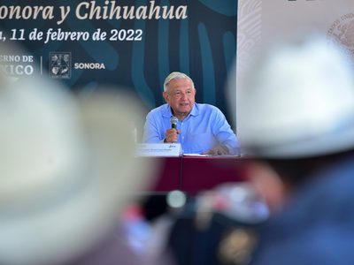 Así respondió AMLO a críticas por revelar ingresos de Loret de Mola