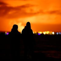 Volcán hace erupción en Islandia semanas después de que miles de personas fueran evacuadas