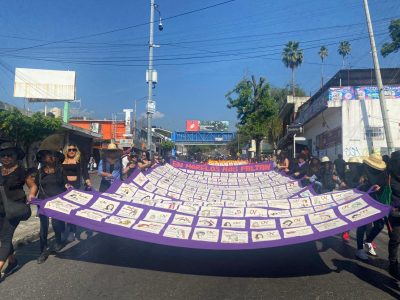 Exigen justicia por feminicidios en Morelos con mural y marchas en el 25N