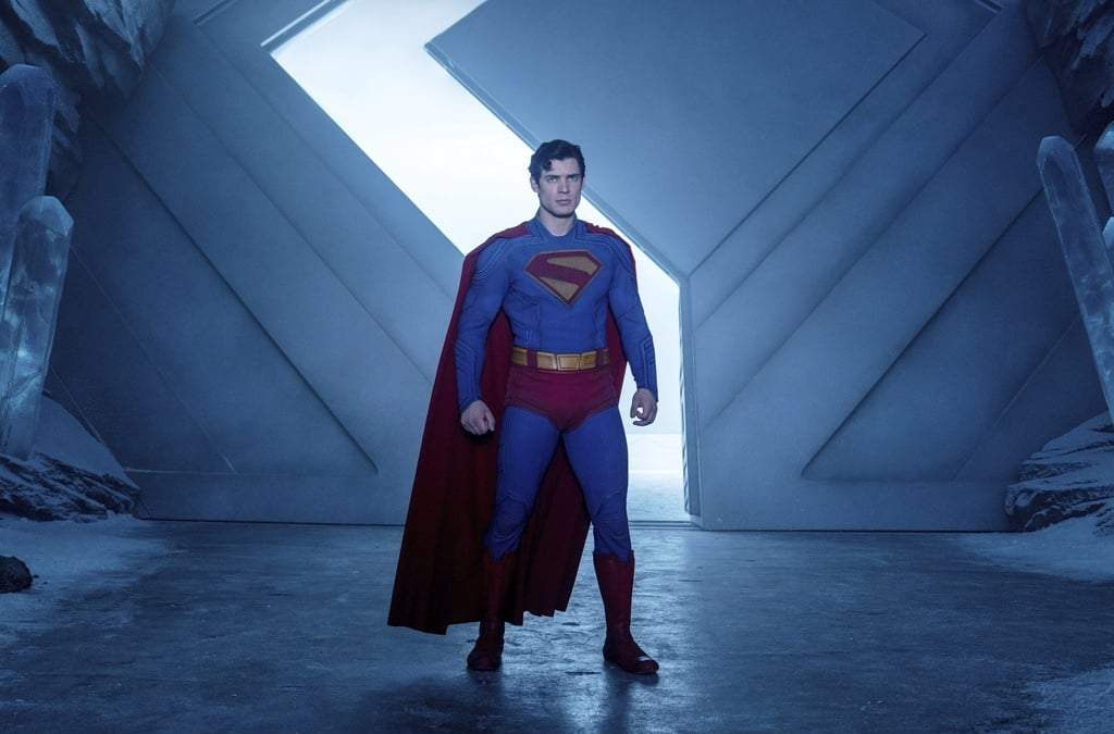 Esta imagen publicada por Warner Bros. Pictures muestra a David Corenswet en una escena de "Superman"