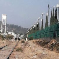 Hallan sobre vías del ferrocarril el cuerpo de un bebé de tres meses, golpeado y calcinado