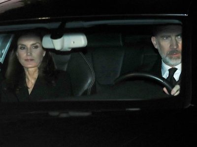 A la medianoche llegó la Policía: la reina Letizia no quiere ni saberlo