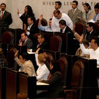 Aprueban 'fast track” reforma que niega derecho al aborto en Veracruz