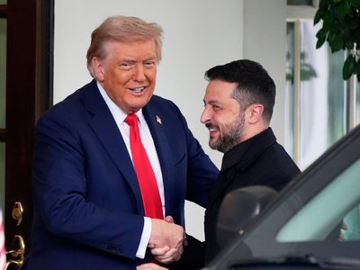 Trump sugiere a Ucrania "jugar al ataque" en la guerra contra Rusia