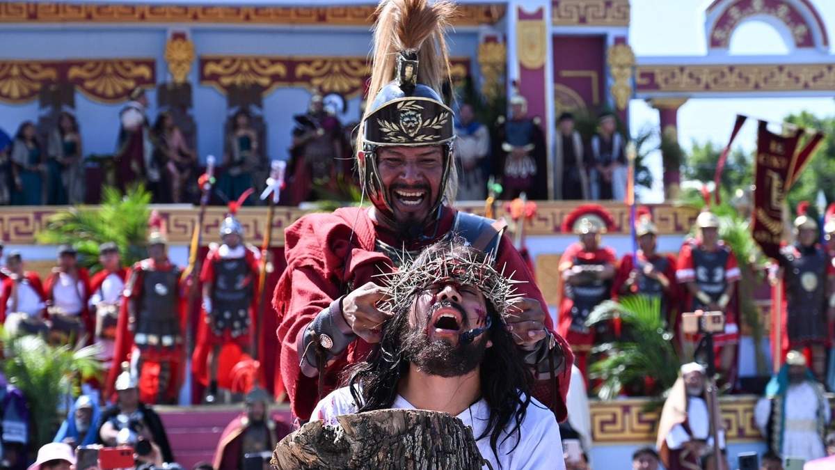Con el asesinato de Cristo el mecanismo del "chivo expiatorio" encontró otras formas de expresión