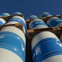 El Gobierno Nacional prepara el decreto para fijar un "barril criollo" de petróleo a 45 dólares