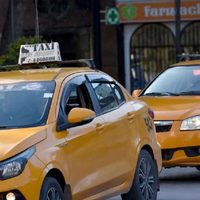 Taxistas en Neuquén intensifican la lucha contra conductores de aplicaciones no reguladas