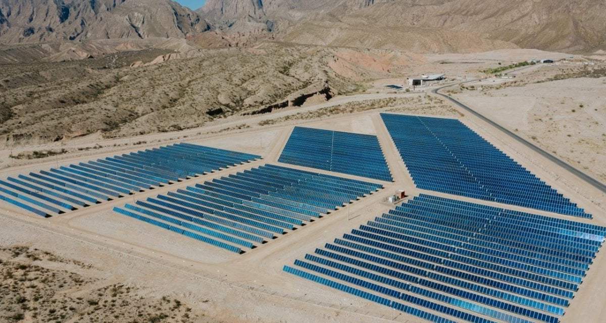 Parque solar de San Juan. Fuente: (Twitter)