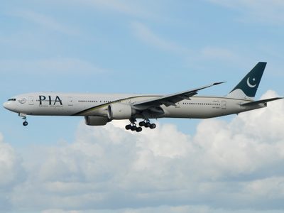 La aerolínea estatal Pakistan International Airlines reanuda vuelos a Reino Unido