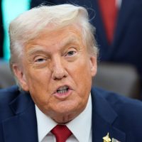 Trump utiliza el cierre del gobierno para repartir despidos y castigos políticos