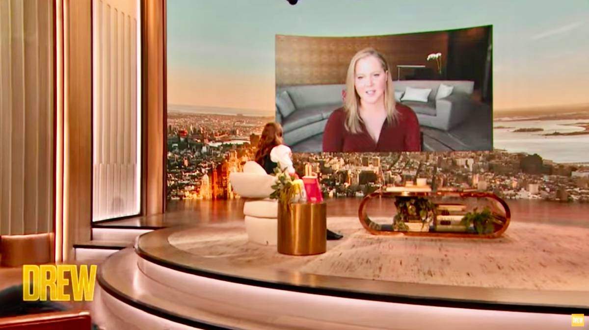 La comediante Amy Schumer será anfitriona del Oscar