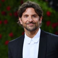 “Estuve muy perdido”, reconoce Bradley Cooper al hablar sobre su etapa de adicciones